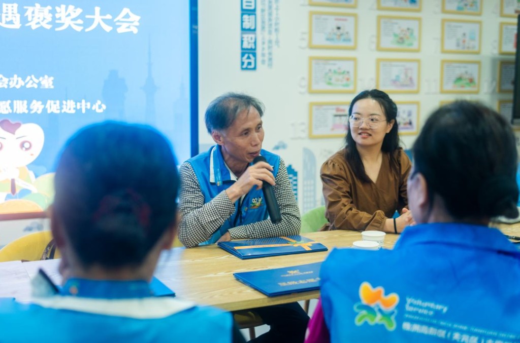 dc9bd38c1c09542905f214a57bee8b3625d3a1431695884846947