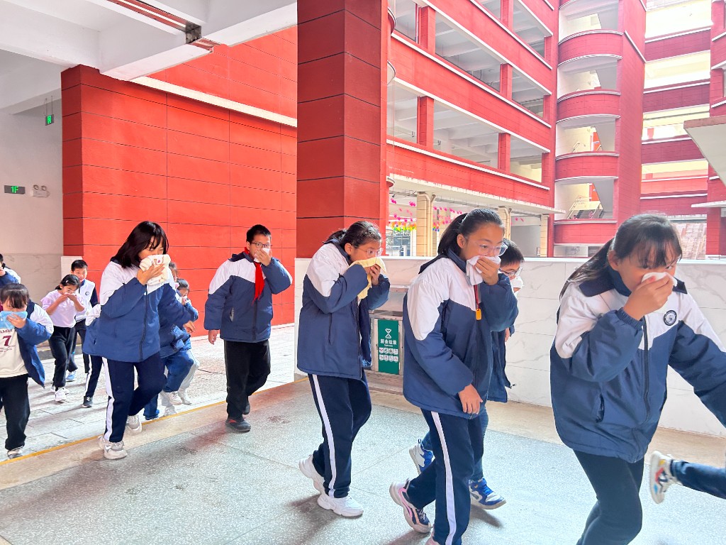 cf550e227fff48f69bedbf67667aba8