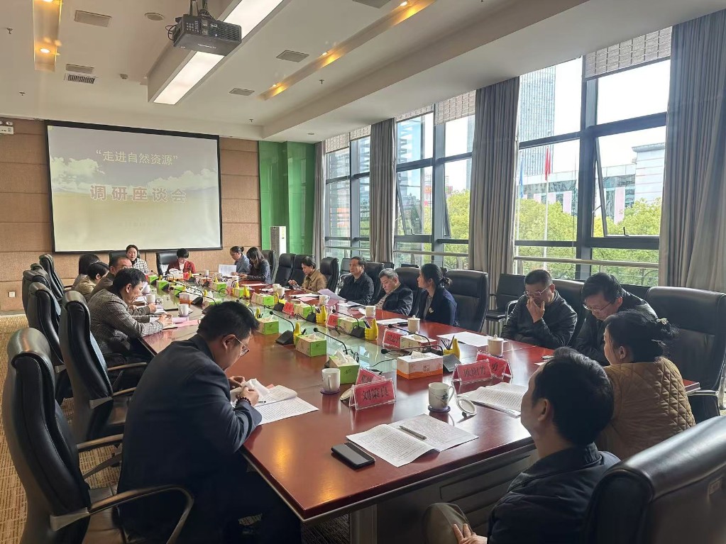 8eef460d5fb070a960d7461d991946e